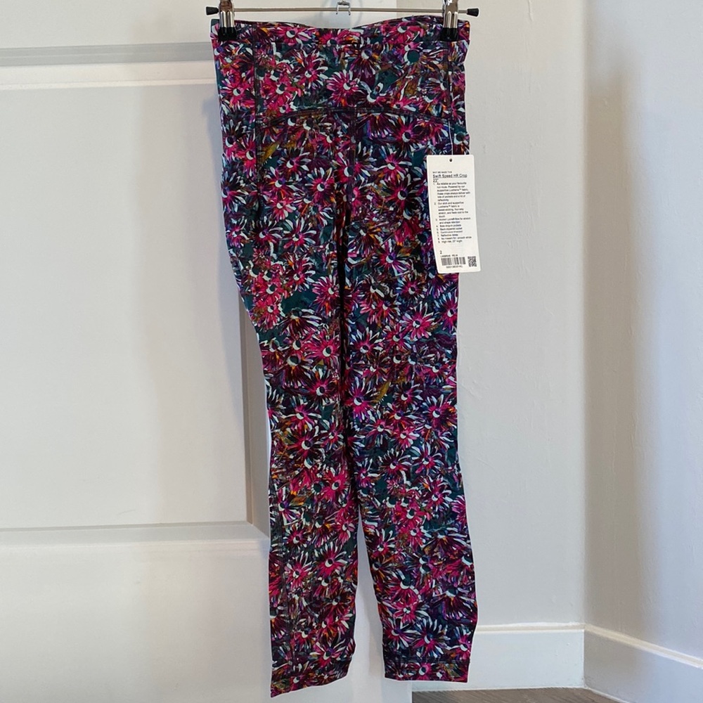 NWT Swift Speed HR Crop 23”